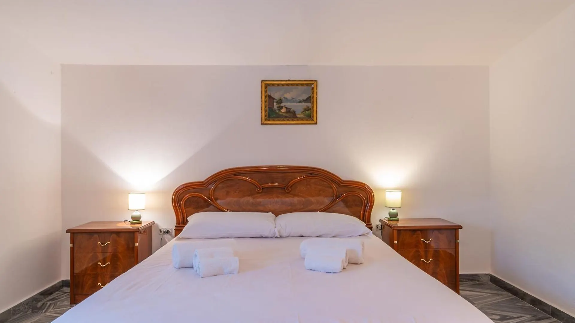 Brorent Domo De Aurora Aparthotel Όλμπια